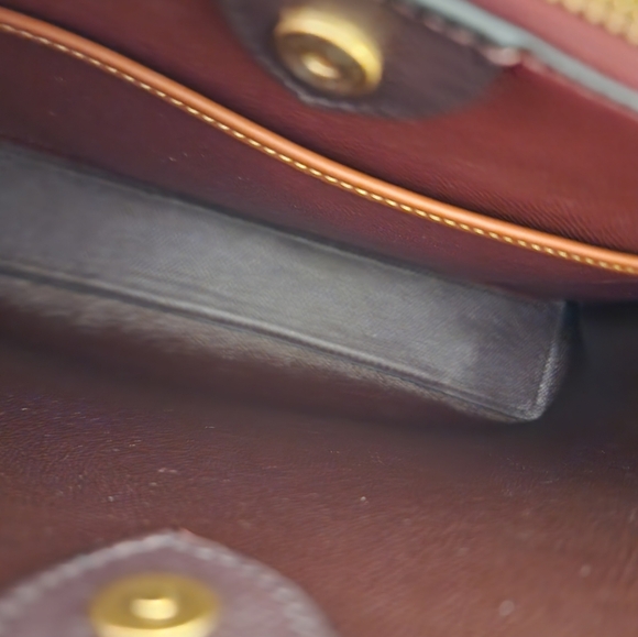 Coach Willow Shoulder Bag EUC - Picture 6 of 12